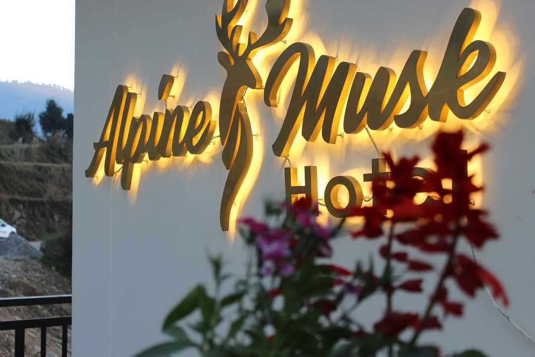 Hotel Alpine Musk – Best Hotel in Kanatal