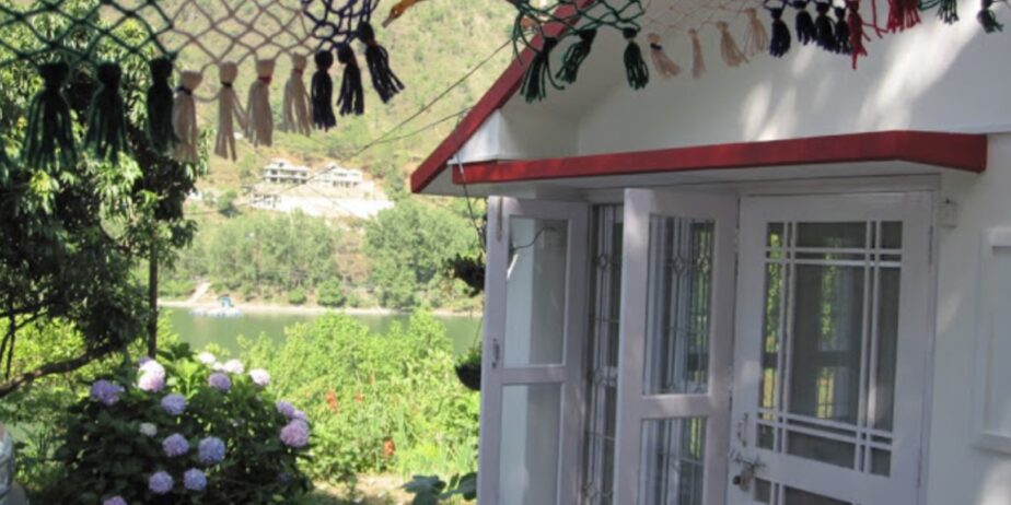 lakeside-homestay-bhimtal-2-924×462-1